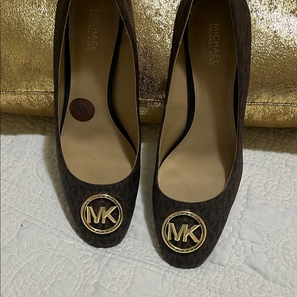 Michael Kors Dark Brown Square Heels with Gold Logo - Picture 5 of 7